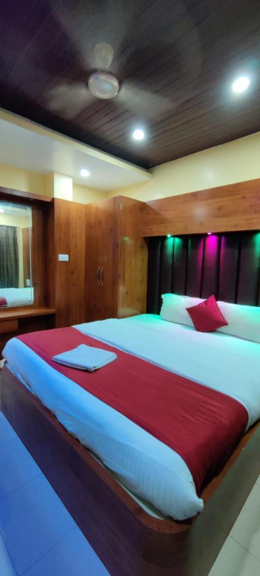 Hotel Ashray Puri Exterior foto