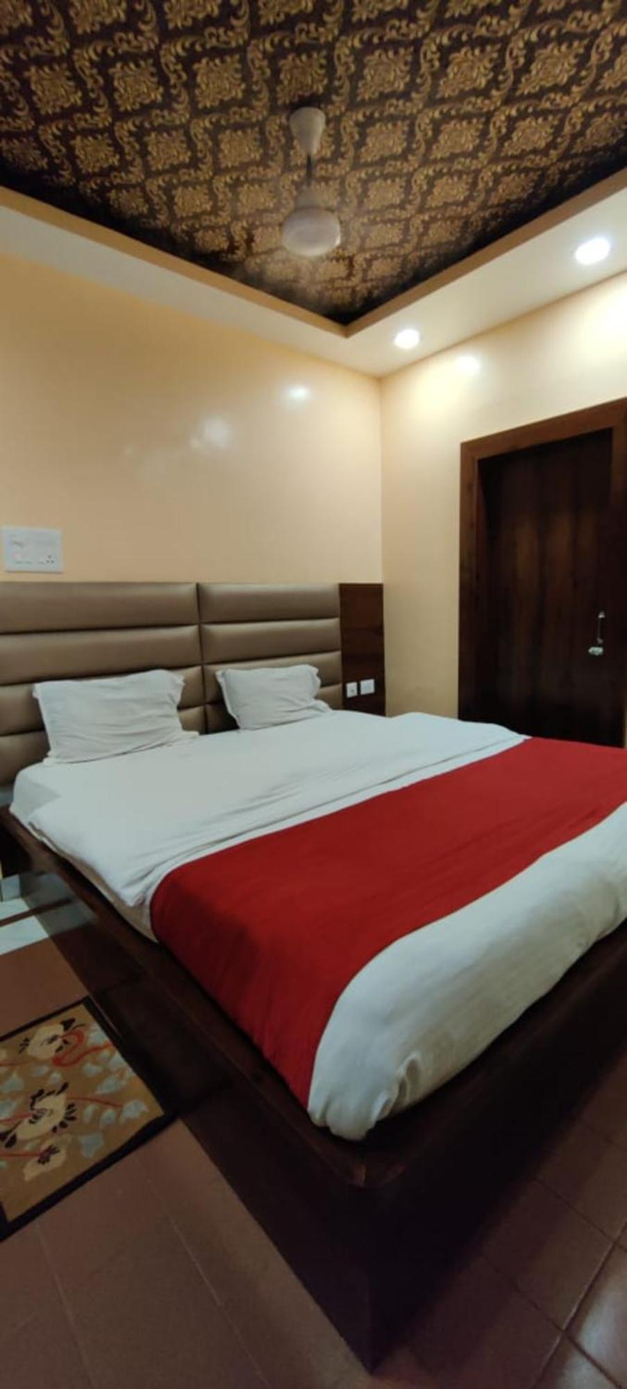 Hotel Ashray Puri Exterior foto