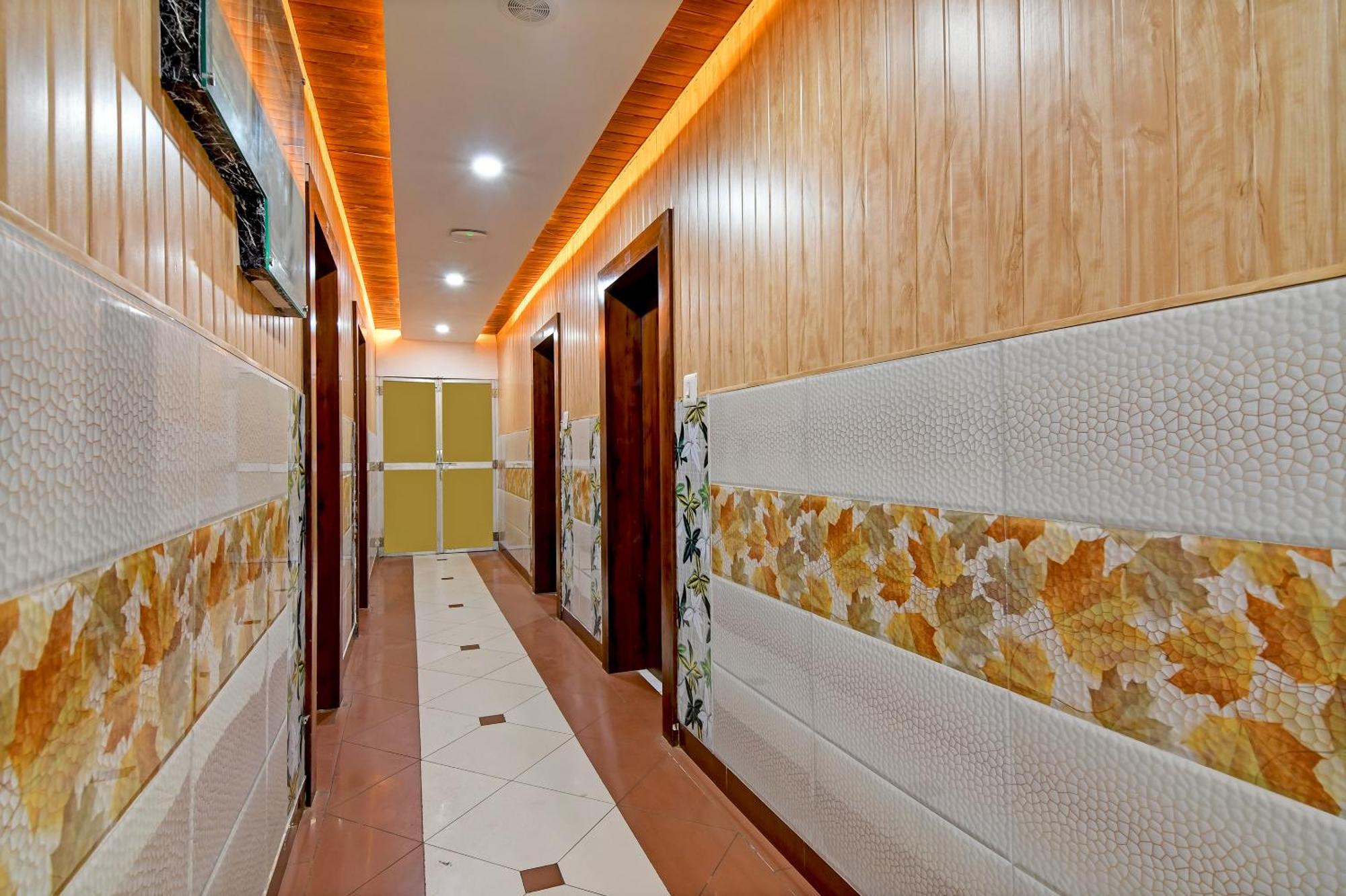Hotel Ashray Puri Exterior foto
